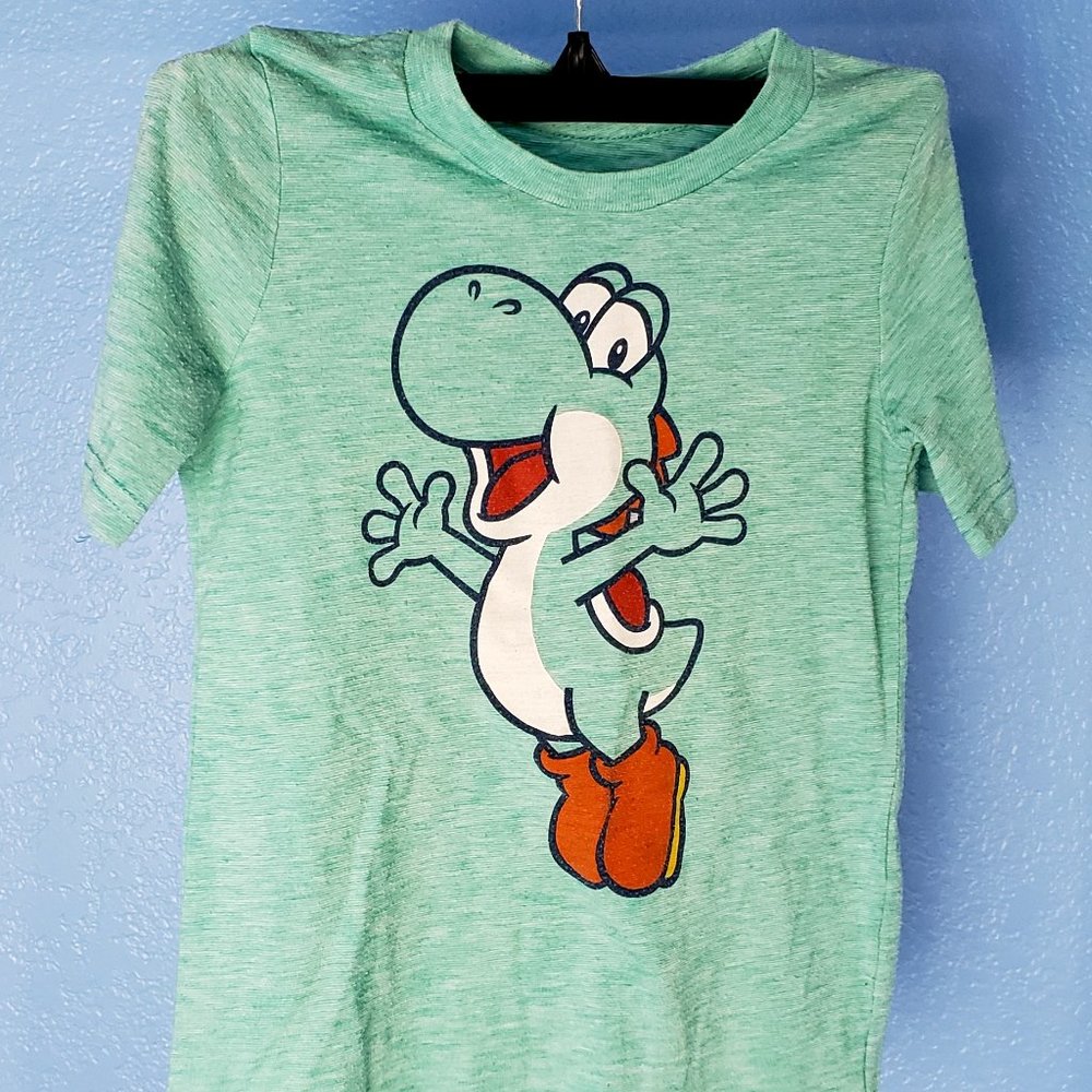 Yoshi print tee
